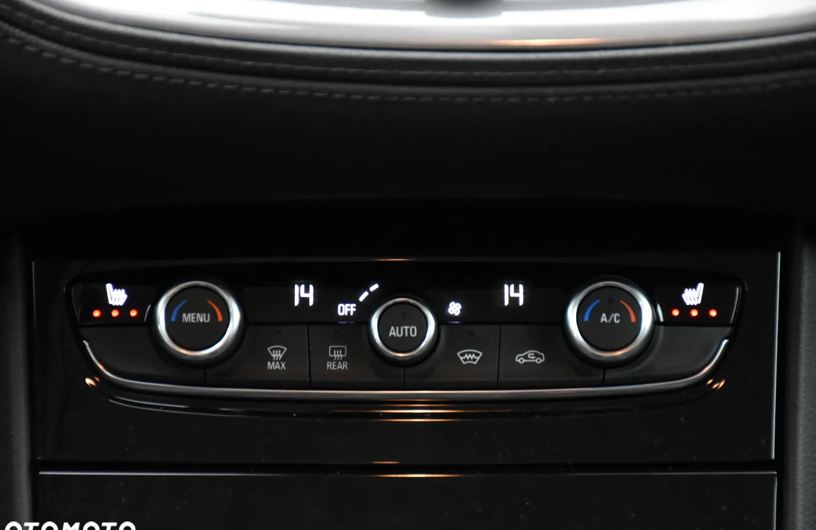 Opel Grandland X cena 73900 przebieg: 67000, rok produkcji 2018 z Rzeszów małe 562